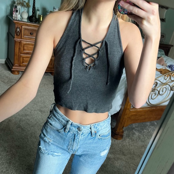 Kendall & Kylie Grey Strappy Halter Crop Top Size XS - Picture 1 of 9